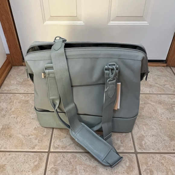 Beis Mini Weekender Travel Bag
- Slate - Picture 6 of 12